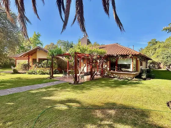 Lado Colegio San Felipe, Como Nueva, Preciosa Casa Chilena