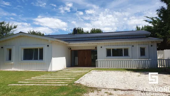 Muy Linda Casa En Venta En Ecuestre - Costa Esmeralda