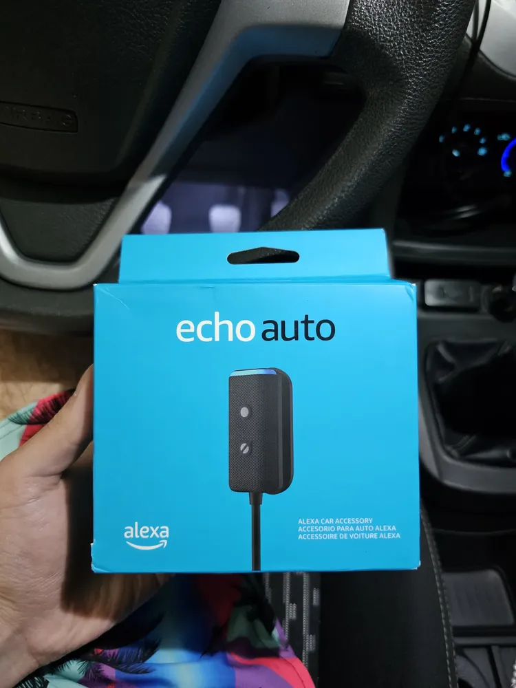 Amazon Echo Auto (2nd Gen) com assistente virtual Alexa - preto