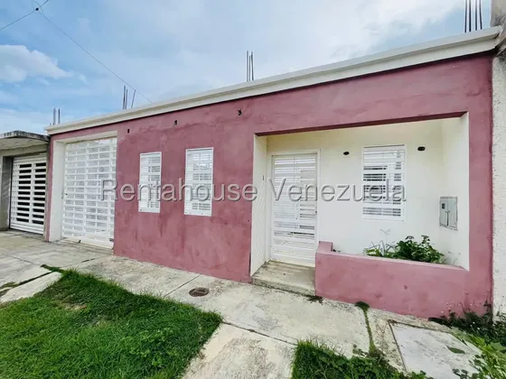 Casa En Venta En Cagua La Ciudadela Urbanismo Privado Con Todos Los Servicios Estef 27-2618