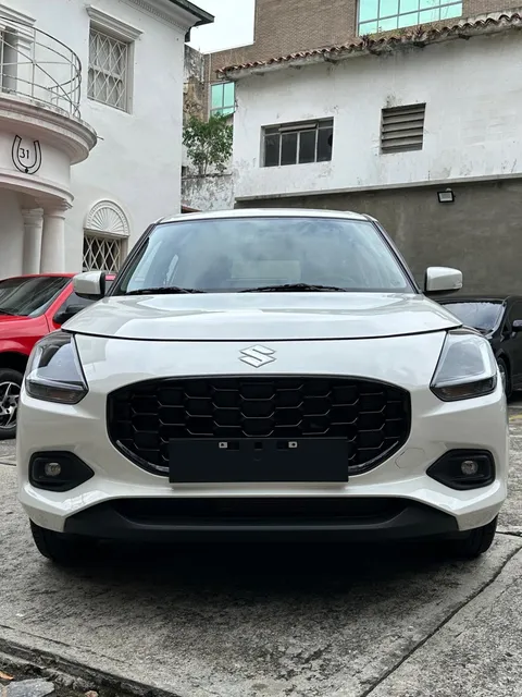 Suzuki Swift Full Equipo