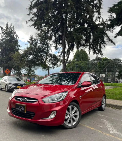 Hyundai Accent 1.6l 5 P