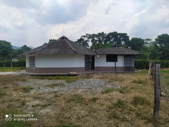 Casa Campestre En Conjunto Cerrado. Villavicencio.