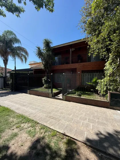 Venta Casa Monte Grande . Apto Credito 