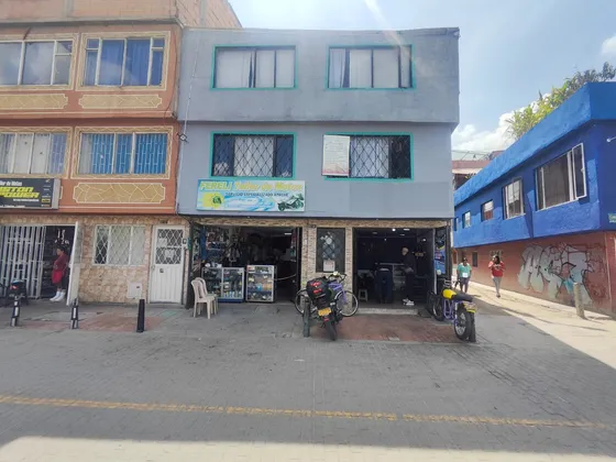 Bosa La Paz Casa Rentable Venta  5 Aptos + 2 Locales Comerciales Inversión Ideal - Garantiza Tu Futuro Financiero