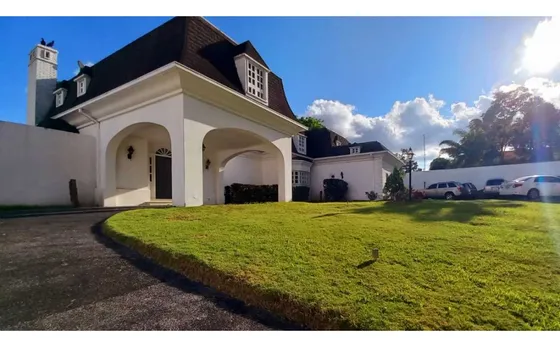 Vendo Casa 800m2 La Lagunita 6345