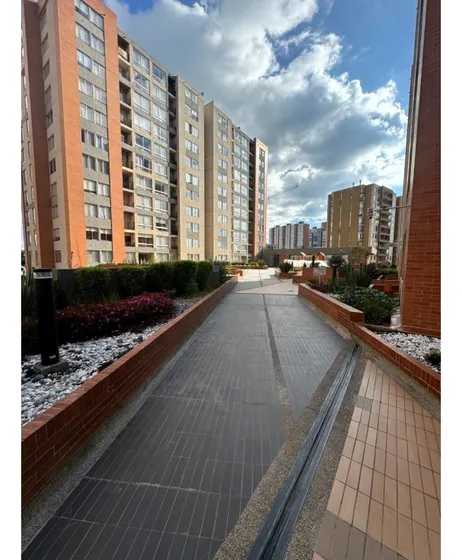 Vendo Apto Ext. Balcon Excelentes Amenidades Villas De Granada -1-