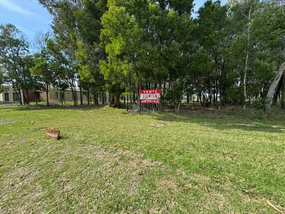 Venta Terreno En Cumbres De Carrasco, Barrio Privado.