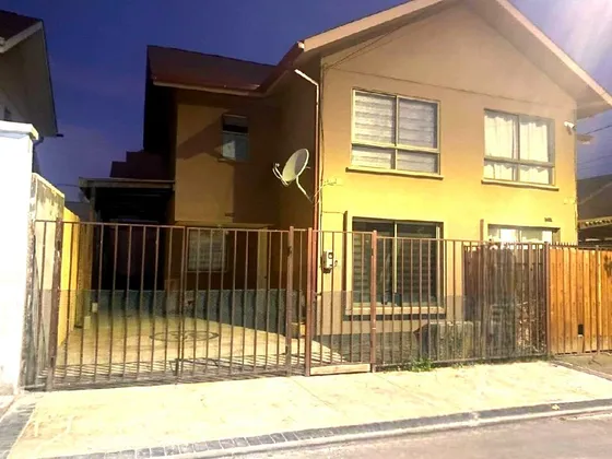 Arrienda Linda Casa 3d,2b, 4 Poniente,sector El Abrazo Maipú