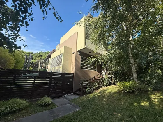 Venta Excelente Casa Mar Azul 250 Mts  Mar