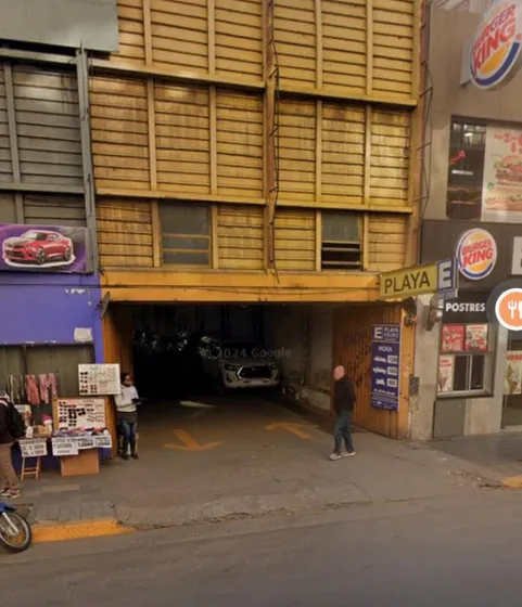 Venta De Cochera Calle Colon 836