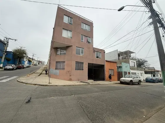 Departamento En Venta De 1 Dorm. En Valparaíso
