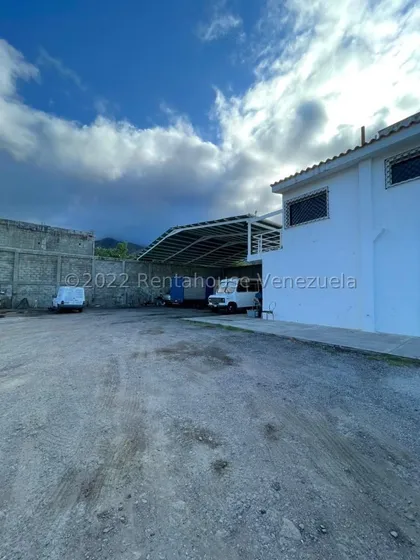 Galpón En Venta Los Corales #23-12931 Johana Blanco   