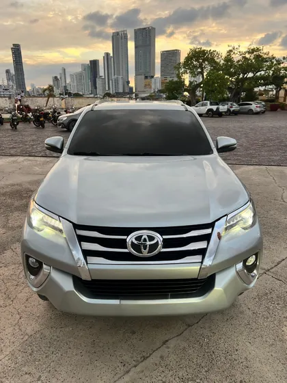 Toyota Fortuner 2.7l
