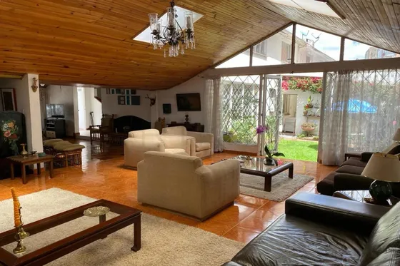 Casa En Venta En El Contador-usaquén. Cod V6579