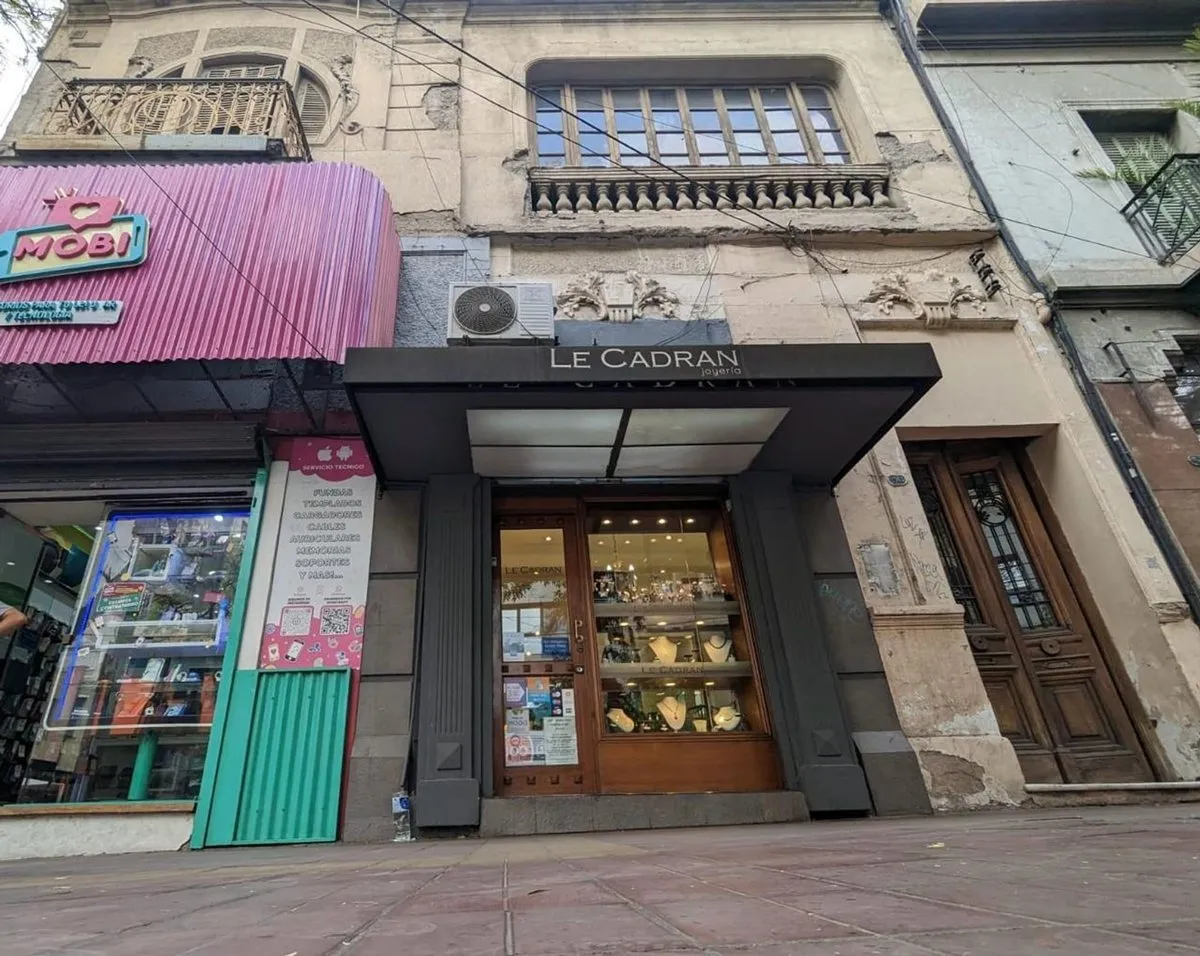 Property for Sale Located in the Microcenter of Mendoza