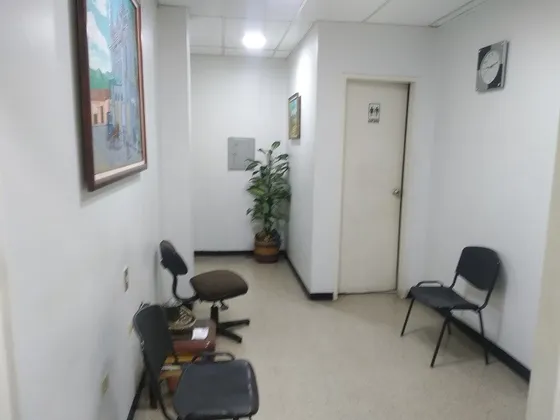  Se Alquila  Cubiculo En  Avenida Urdaneta . Para Area Administrativa O Ventas Por Internet (jll)