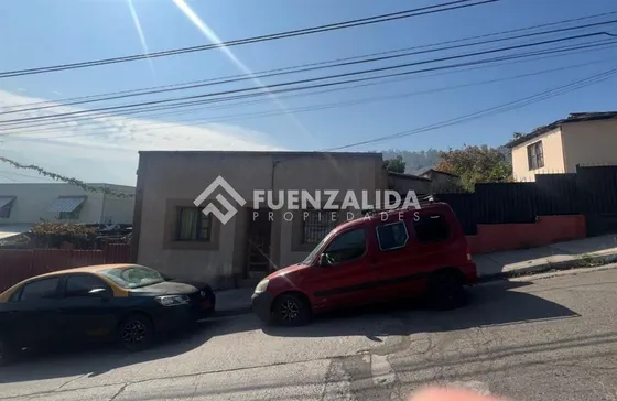 Casa En Venta De 4 Dorm. En Recoleta Oferta