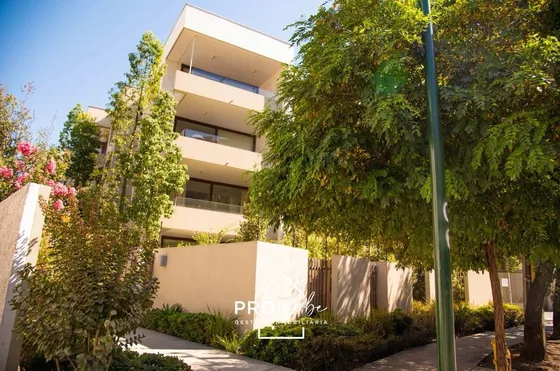 Departamento En Venta De 3 Dorm. En Lo Barnechea