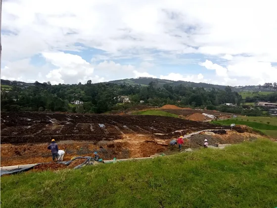 Lote En Venta En Parcelación Alto De Las Palmas, Envigado