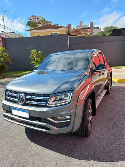 Volkswagen Amarok 3.0 Highline Extreme Cab. Dupla V6 4x4 Aut. 4p