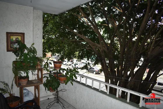 Apartamento En Venta En Medellín - Laureles
