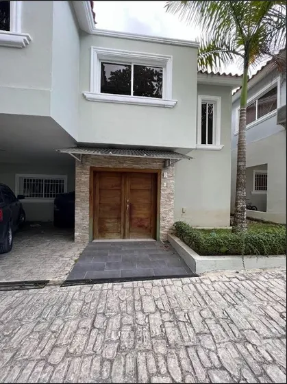 Casa En Venta En Cerros De Arroyo Hondo Proyecto Cerrado Tipo Duplex 