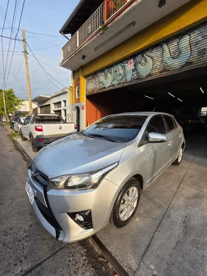 Toyota Yaris 1.5 107cv