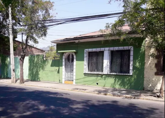 Venta Casa 6d/2b - Metro Einstein