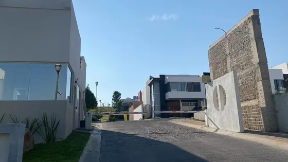 Terreno En Senderos De Monte Verde