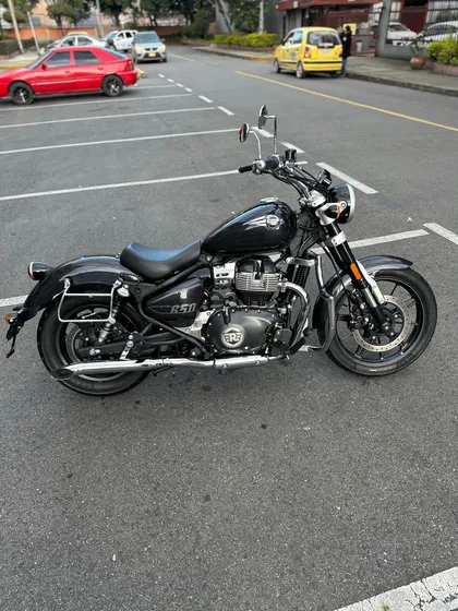 Royal Enfield Súper Meteor 650
