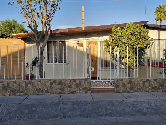 Gestimob Vende Amplia Casa De Un Piso En Pasaje Aulén , Vill