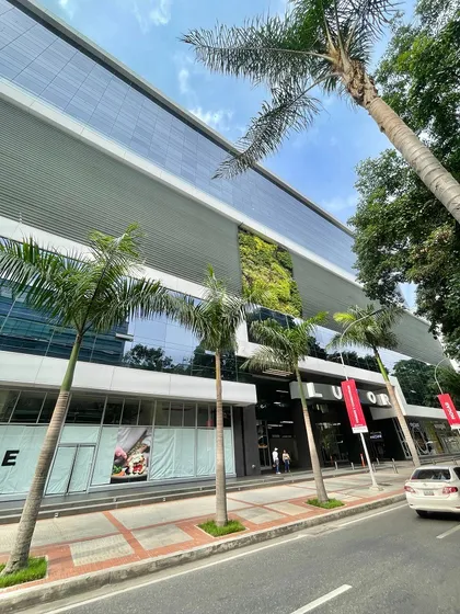 Oficina Remodelada En Las Mercedes 560 M2