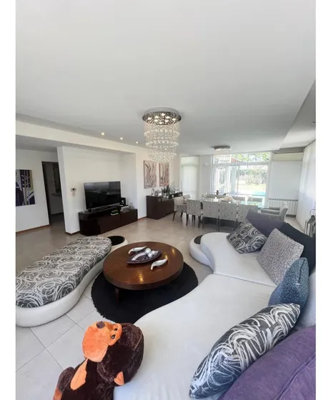 Muy Buena Casa En San Marino Funes Hills