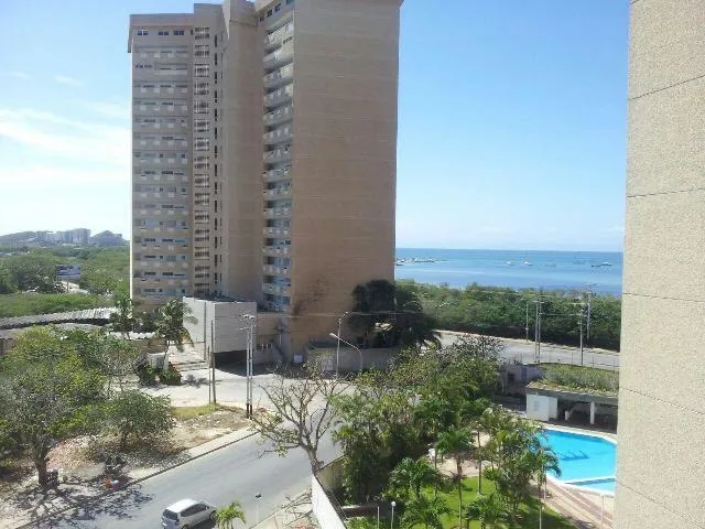 Apartamento En Alquiler Fijo, Edif Patricia.  Ic-00478