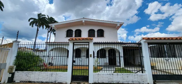 Venta Casa En Trigal Sur, Calle Cerrada - Wc