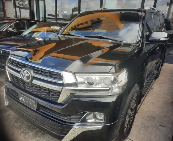 Toyota Land Cruiser 2011