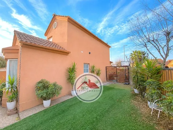 Venta Casa 3 Dormitorios En Microbarrio En Valle Lo Campino