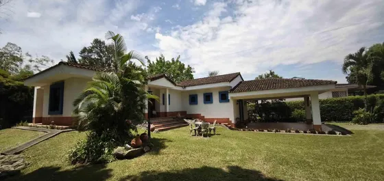 Venta De Casa Campestre En Condominio Las Mercedes  Jamundi  (18848).