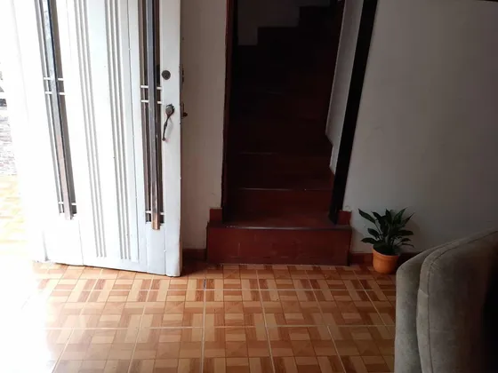 Amplio Apartamento Semi-independiente En Floralia