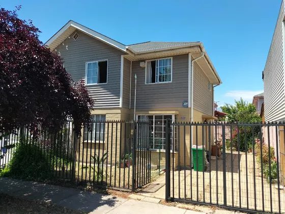 Hermosa Casa En Condominio En Puente Alto