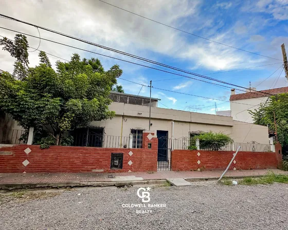Casa En Venta Salta Centro Mitre Al 1400