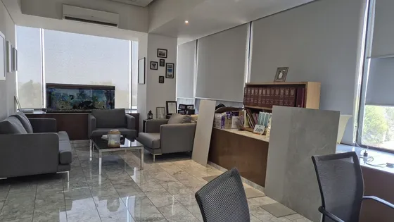 Oficinas En Reta 900m2 - Presa Salinilla