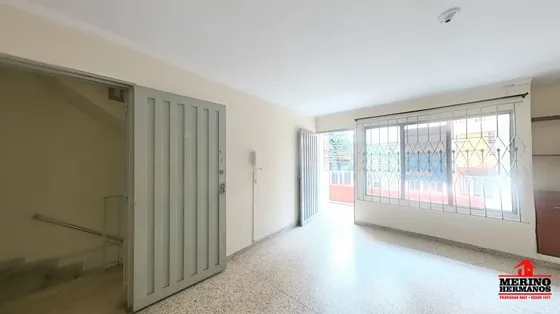 Apartamento En Arriendo En La America. Cod A6068