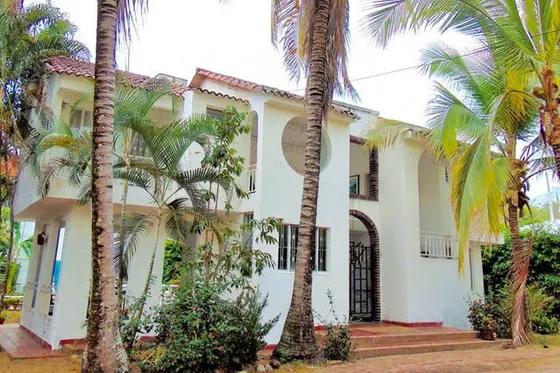 Casa Melgar En Lote Urbano