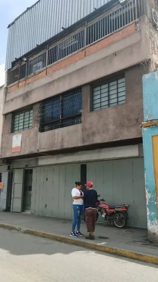 Venta Edificio Comercial Y Residencial + Terreno De 75m2, En Parroquia Sta. Teresa - Caracas.  Ma. Fda. Varela