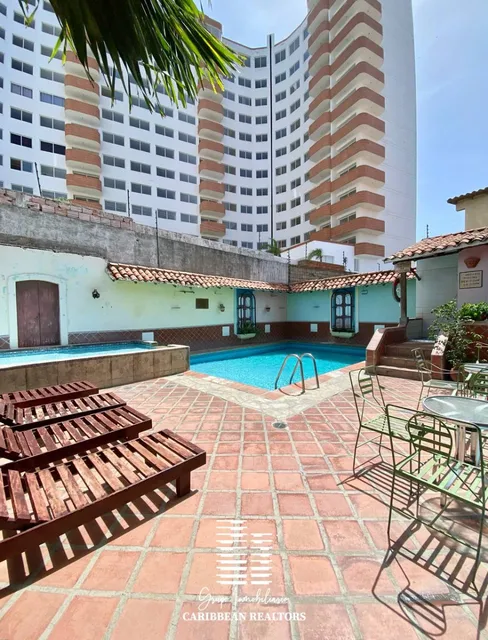 En Venta Hotel Frente Al Mar, Ideal Para Remodelar Y Modernizar