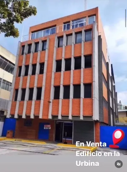 En Venta Edificio En Excelentes Condiciones En La Urbina. Negociable , Ys