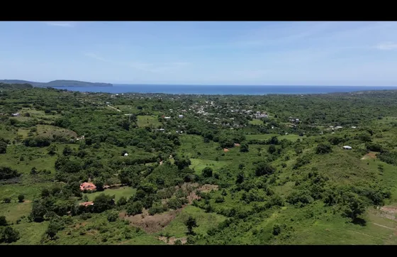 Vendo Lotes De Terrenos Ubicado A 4.5 Km De La Playa La Galera Samaná, Rep.dom