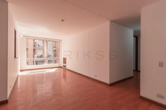 Apartamento En Venta En Colina Campestre Iii , Iv , V, V. Cod V6287